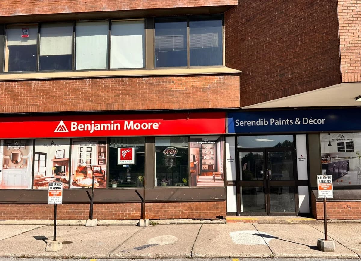 Serendib Paints & Décor storefront and Benjamin Moore signage in Scarborough