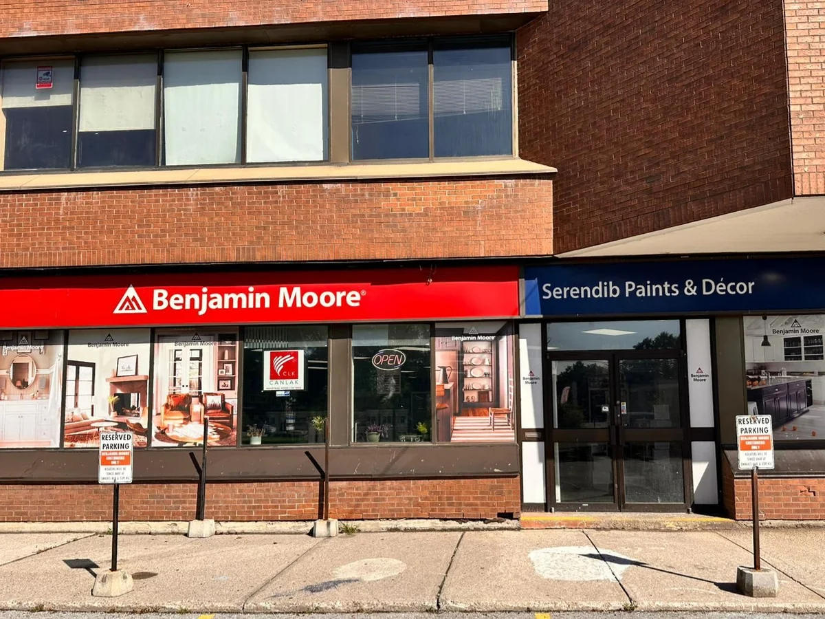 Serendib Paints & Décor storefront and Benjamin Moore signage in Scarborough